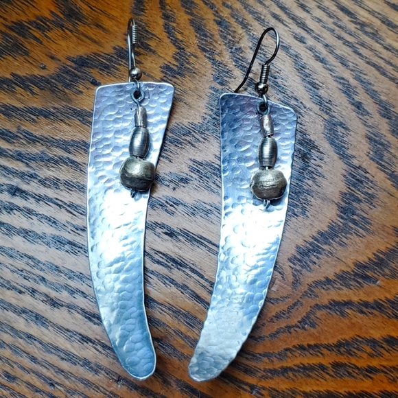 Earings - Picture 4 of 6